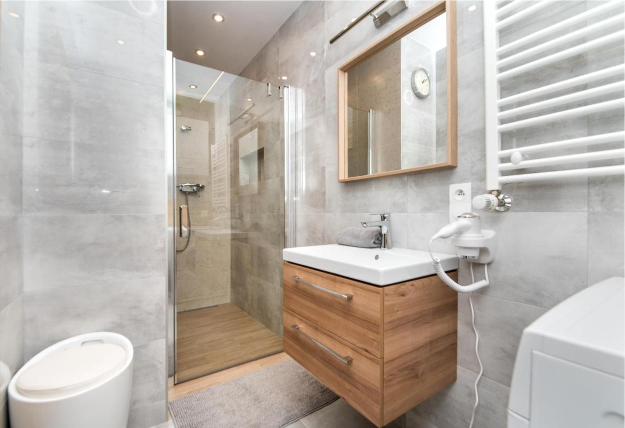 Apartament Biegusa กลีวิตเซ ภายนอก รูปภาพ